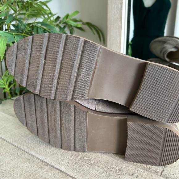 Anne Klein Everly Taupe Fabric Slip On Penny Loafers Women's Size 9.5M - Picture 11 of 14